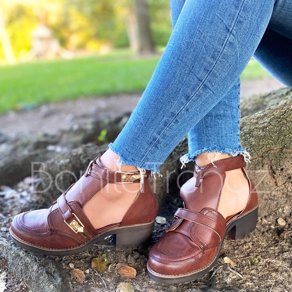 Bonita_Trendz Shoes - Cognac Vegan Leather Chunky Heel Booties